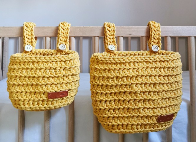  Set of Hanging Crib Baskets "Yellow"