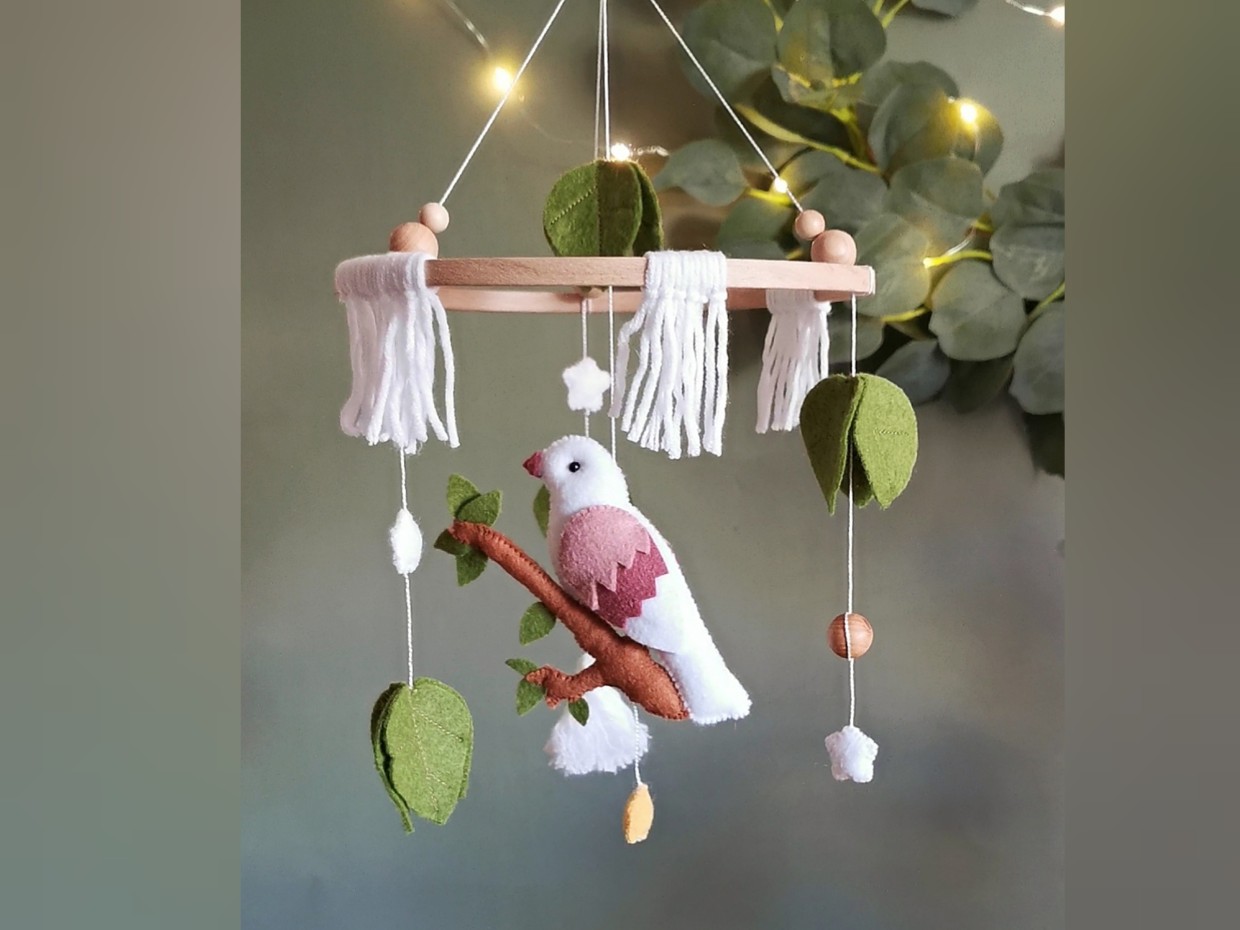 Crib Mobile "Forest Bird Pink"